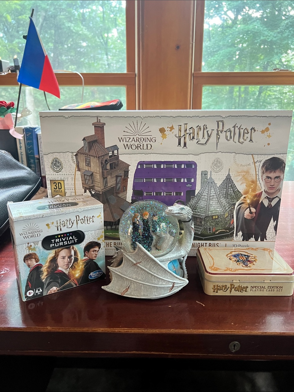 Harry Potter Dragon Globe Snow, 3D Puzzle, Playing Card Set and Trivial Pursuit